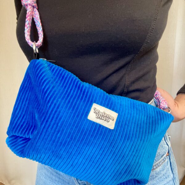 Sac à main avec anses réglable et interchangeable VELOUR BLEU !