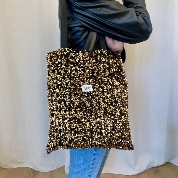 Cabas à sequins dorés